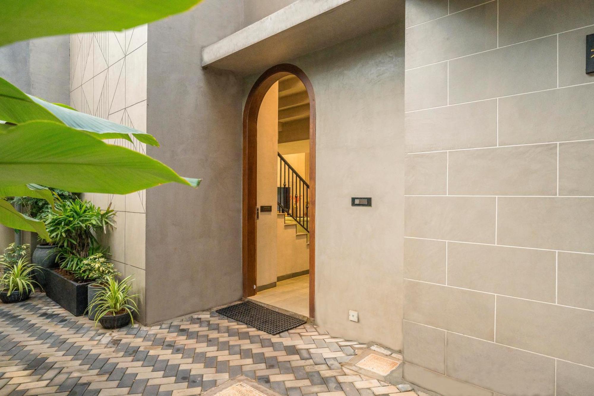 Vana - A Lindsay Manor Vagator Εξωτερικό φωτογραφία